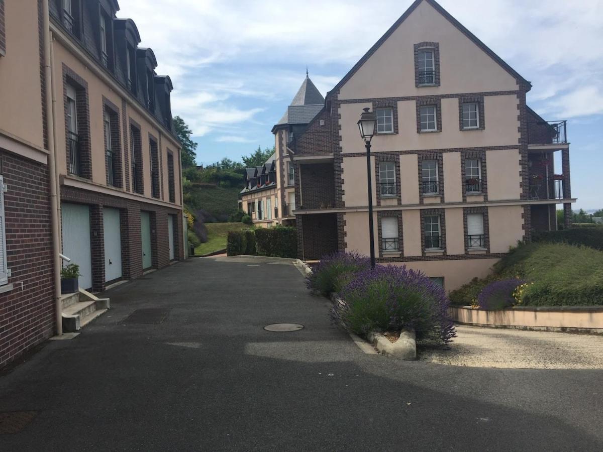 Beautiful Ground Floor 2 Bedroom Apartment オンフルール エクステリア 写真